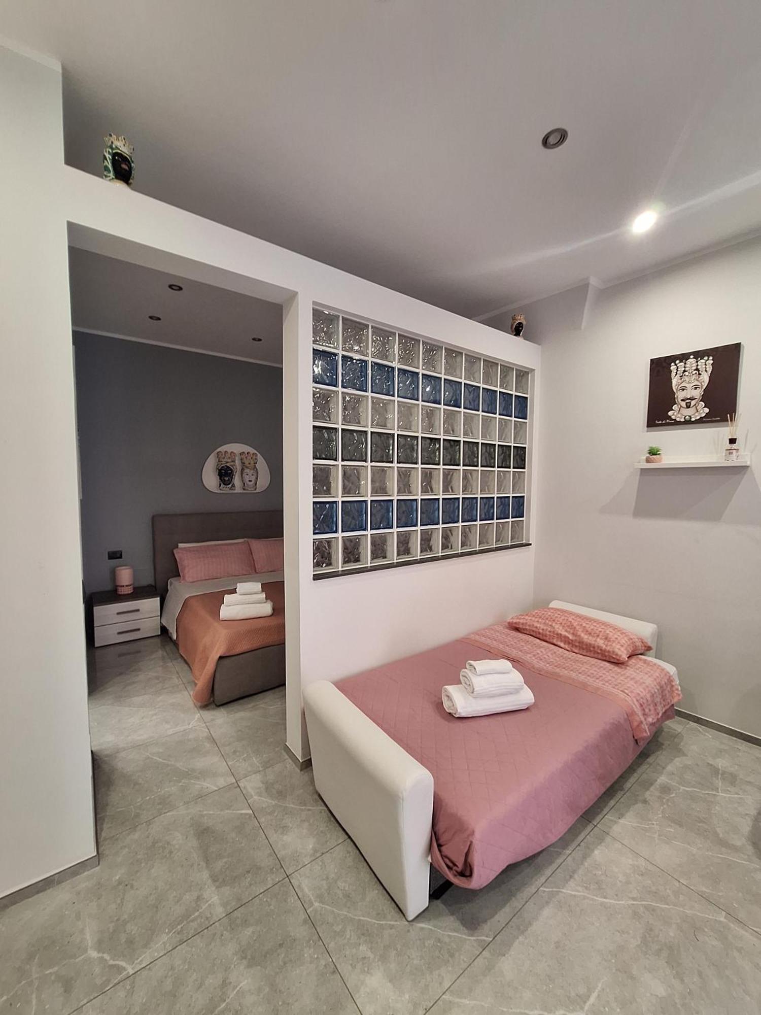 Casa Vacanze Al Teatro Aeroporto di Catania Fontana Rossa Esterno foto